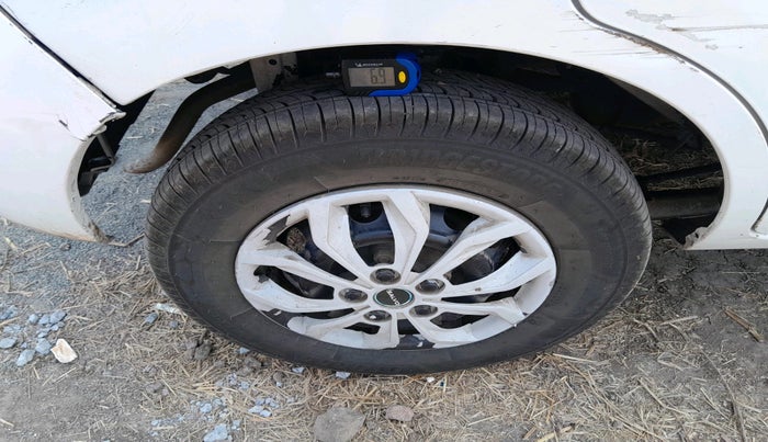 2015 Maruti Alto 800 LXI, Petrol, Manual, 39,679 km, tyre