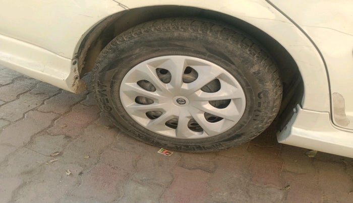 2011 Maruti Swift Dzire VXI, Petrol, Manual, 1,34,629 km, tyre