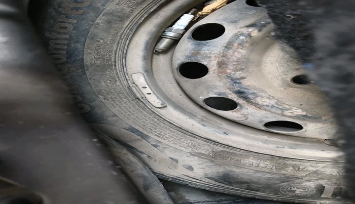 2012 Hyundai i10 SPORTZ 1.2, Petrol, Manual, 98,872 km, tyre