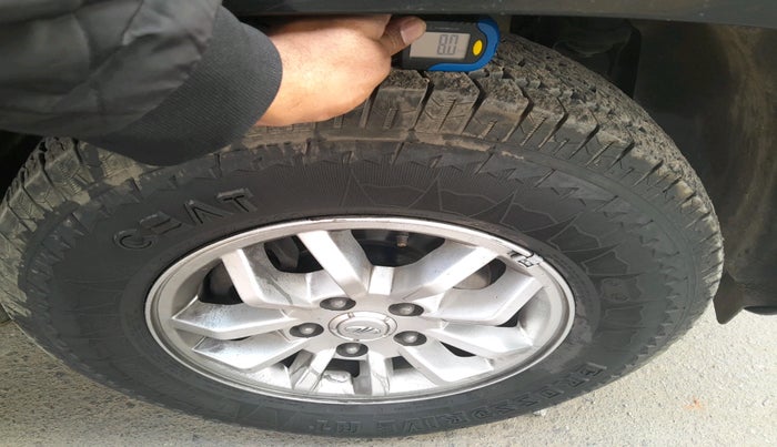 2018 Mahindra TUV300 T8, Diesel, Manual, 68,758 km, tyre