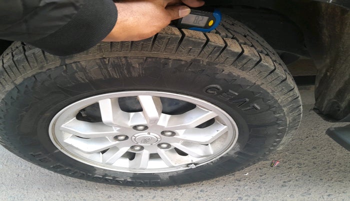 2018 Mahindra TUV300 T8, Diesel, Manual, 68,758 km, tyre