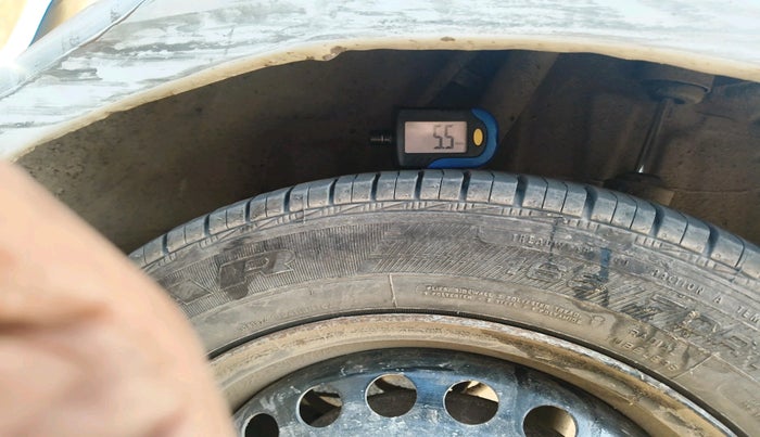 2016 Honda Amaze 1.5L I-DTEC E, Diesel, Manual, 1,28,375 km, tyre