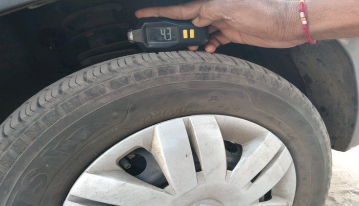 2016 Maruti Alto 800 LXI, Petrol, Manual, 18,535 km, tyre