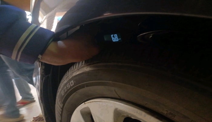 2011 Hyundai i10 ERA 1.1, Petrol, Manual, 70,075 km, tyre