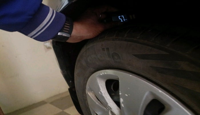 2011 Hyundai i10 ERA 1.1, Petrol, Manual, 70,075 km, tyre