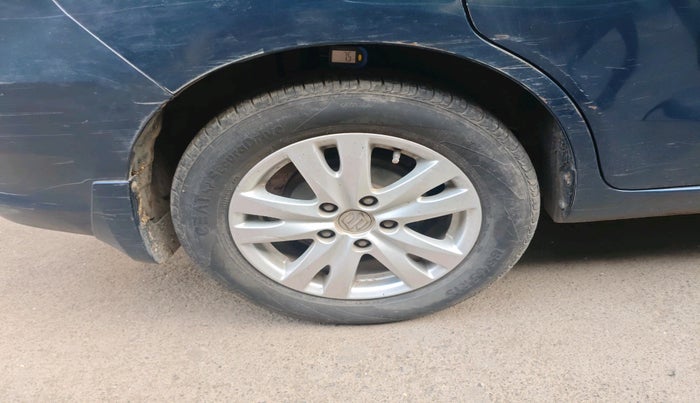 2016 Maruti Ertiga ZXI+, Petrol, Manual, 79,477 km, tyre