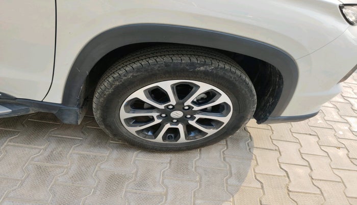 2023 Maruti Grand Vitara SIGMA SMART HYBRID, Petrol, Manual, 17,468 km, tyre