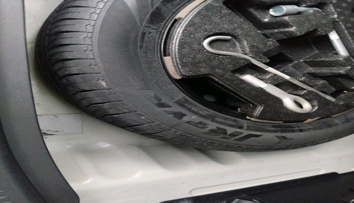 2020 Maruti S Cross DELTA 1.5, Petrol, Manual, 1,07,948 km, tyre