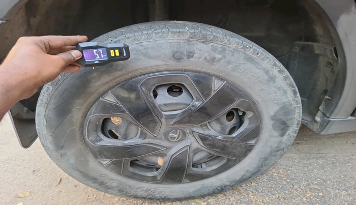 2022 Tata PUNCH ADVENTURE MT, Petrol, Manual, 56,095 km, tyre