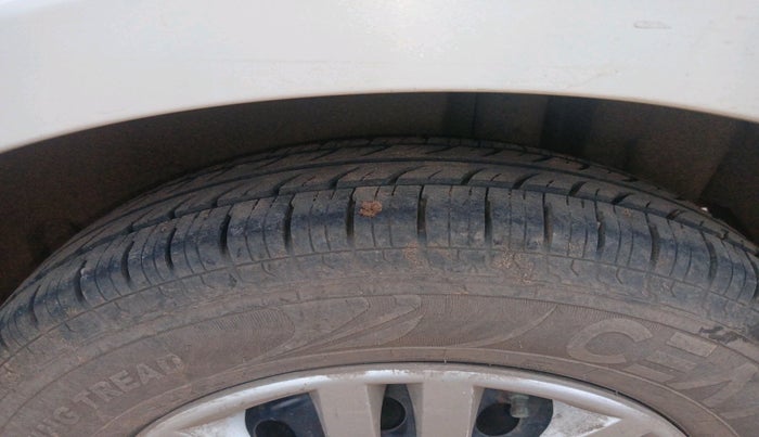 2012 Maruti Swift Dzire VDI, Diesel, Manual, 1,71,221 km, tyre