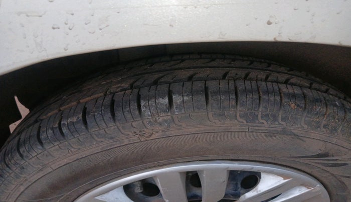 2012 Maruti Swift Dzire VDI, Diesel, Manual, 1,71,221 km, tyre