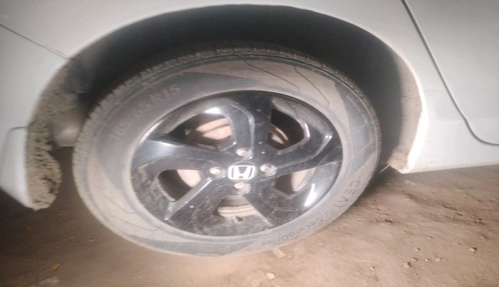 2015 Honda City 1.5L I-DTEC VX, Diesel, Manual, 1,23,678 km, tyre