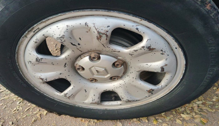 2015 Renault Duster 85 PS RXE DIESEL, Diesel, Manual, 83,281 km, tyre