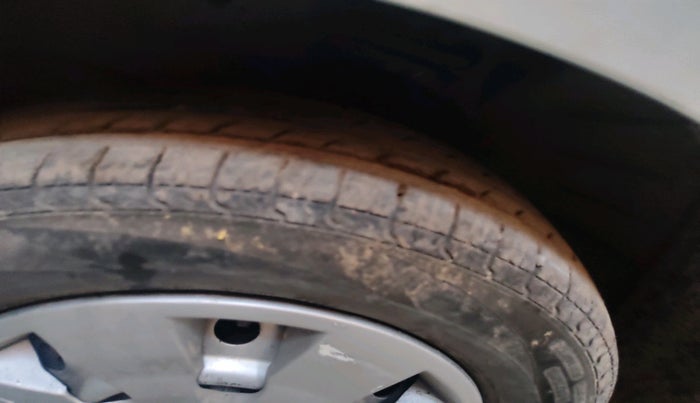 2016 Maruti Wagon R 1.0 LXI CNG, Petrol, Manual, 91,885 km, tyre