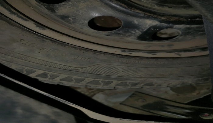 2016 Maruti Wagon R 1.0 LXI CNG, Petrol, Manual, 91,885 km, tyre