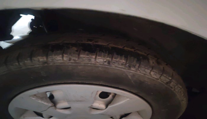 2016 Maruti Wagon R 1.0 LXI CNG, Petrol, Manual, 91,885 km, tyre