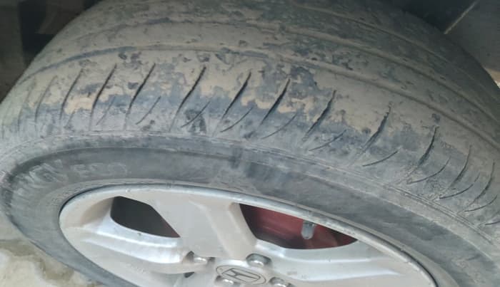 2010 Honda City 1.5L I-VTEC V MT, Petrol, Manual, 1,07,802 km, tyre