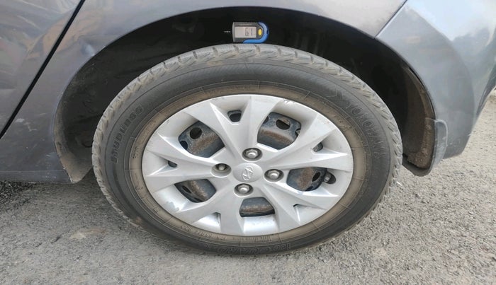 2013 Hyundai Grand i10 SPORTZ 1.1 CRDI, Diesel, Manual, 1 km, tyre