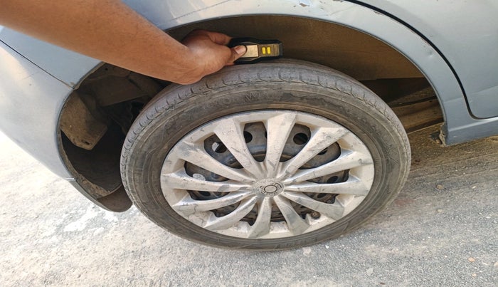 2011 Maruti Wagon R 1.0 VXI, Petrol, Manual, 1,87,851 km, tyre