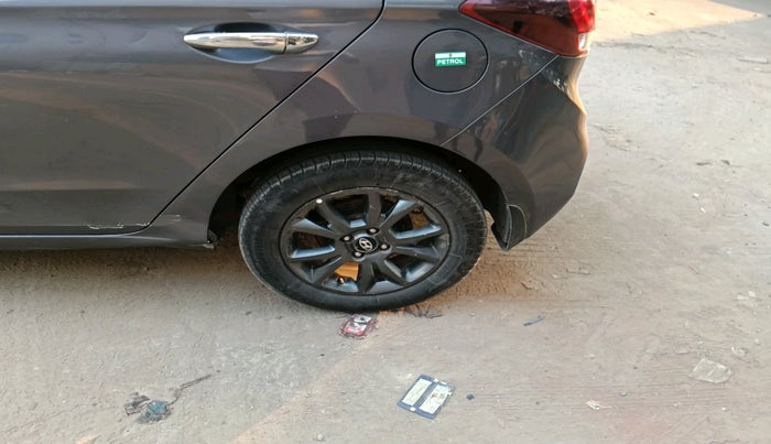 2018 Hyundai Elite i20 ASTA 1.2, Petrol, Manual, 95,798 km, tyre