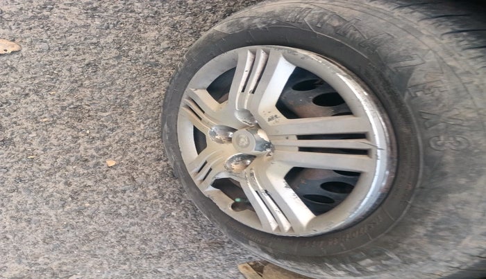 2014 Hyundai Xcent S 1.2, Petrol, Manual, 1,60,497 km, tyre