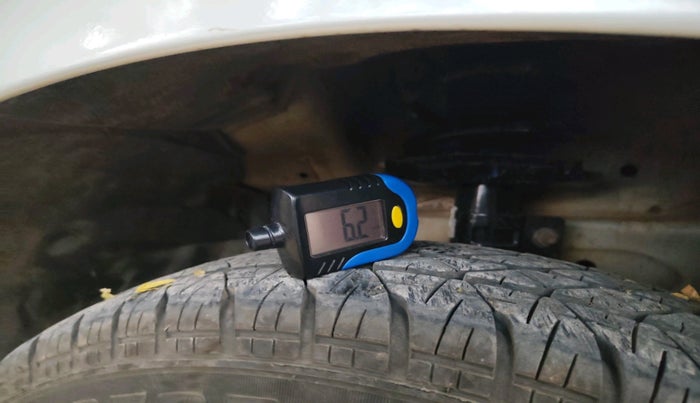 2012 Maruti Swift VDI, Diesel, Manual, 1,41,833 km, tyre