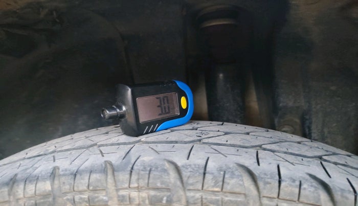 2012 Maruti Swift VDI, Diesel, Manual, 1,41,833 km, tyre