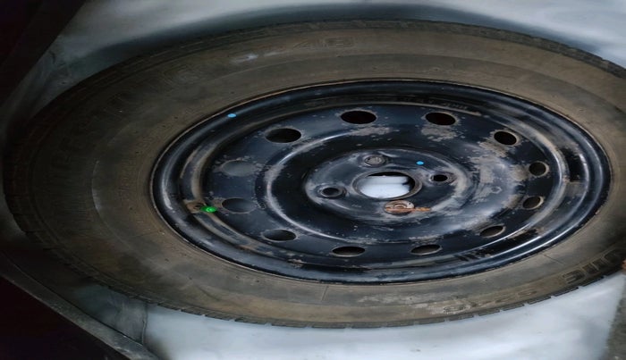 2012 Maruti Swift VDI, Diesel, Manual, 1,41,833 km, tyre