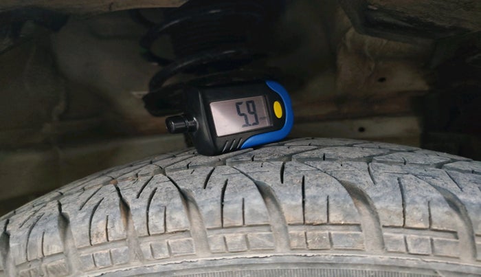 2012 Maruti Swift VDI, Diesel, Manual, 1,41,833 km, tyre