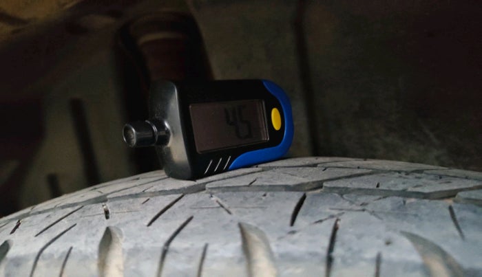 2012 Maruti Swift VDI, Diesel, Manual, 1,41,833 km, tyre