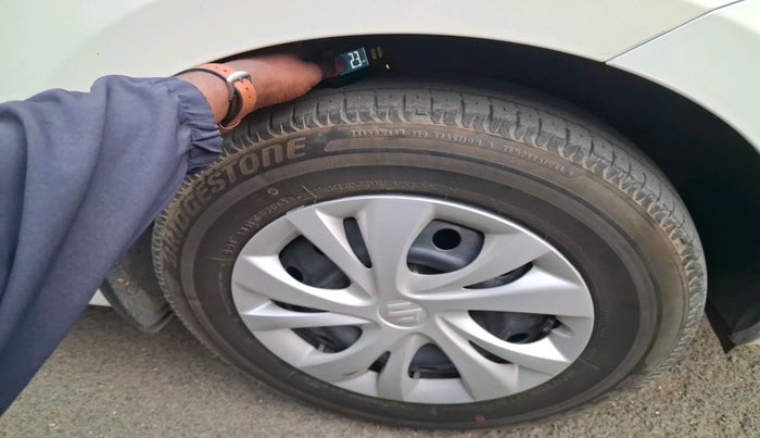 2021 Maruti Swift VXI, Petrol, Manual, 34,864 km, tyre