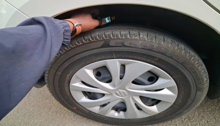 2021 Maruti Swift VXI, Petrol, Manual, 34,864 km, tyre