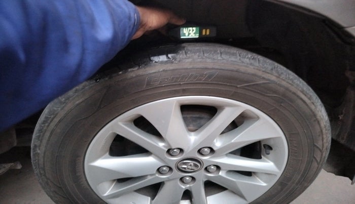 2019 Toyota Innova Crysta 2.4 G 8 STR, Diesel, Manual, 1,35,149 km, tyre