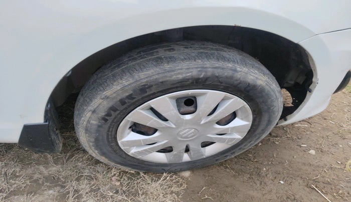 2012 Maruti Swift Dzire VXI, Petrol, Manual, 1,52,437 km, tyre