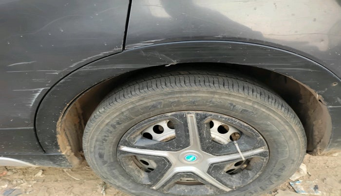 2017 Maruti S Cross SIGMA 1.3, Diesel, Manual, 1,03,502 km, tyre