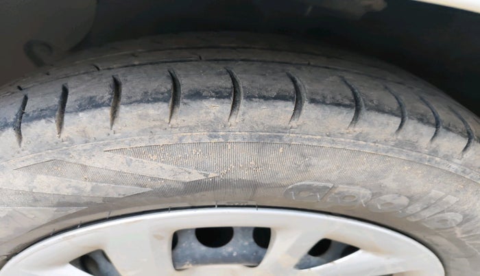 2017 Hyundai Grand i10 SPORTZ U2 1.2 CRDI, Diesel, Manual, 87,204 km, tyre