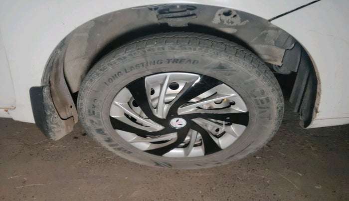 2012 Maruti Wagon R 1.0 LXI, Petrol, Manual, 1,20,463 km, tyre