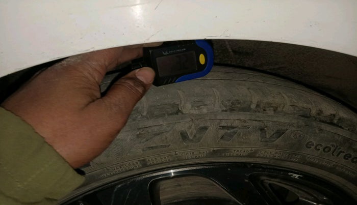 2023 Hyundai AURA SX 1.2 CNG, Petrol, Manual, 50,817 km, tyre