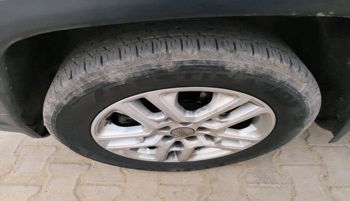 2018 Jeep Compass LIMITED 2.0 DIESEL, Diesel, Manual, 1,05,060 km, tyre