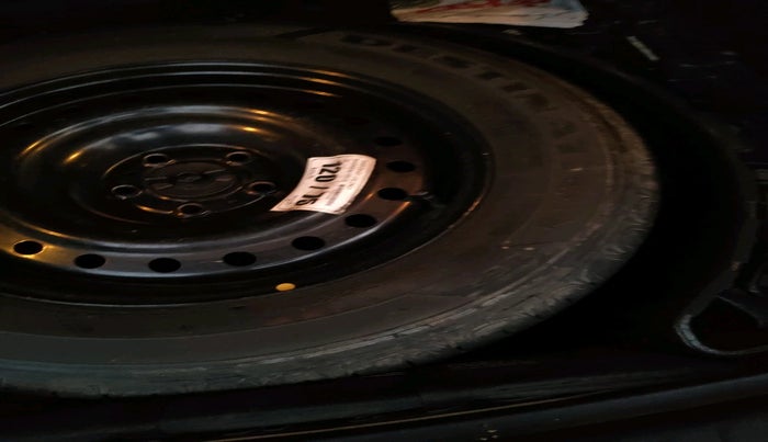 2018 Jeep Compass LIMITED 2.0 DIESEL, Diesel, Manual, 1,05,060 km, tyre