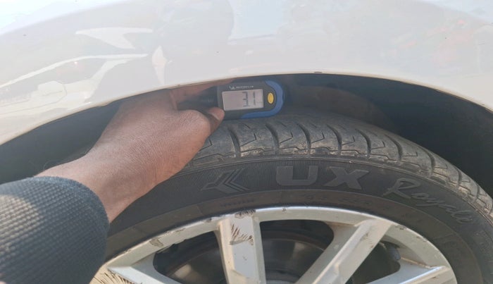 2018 Volkswagen Vento HIGHLINE PLUS 1.5 AT 16 ALLOY, Diesel, Automatic, 1,30,647 km, tyre