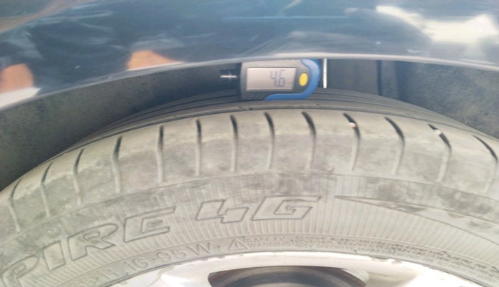 2012 BMW 3 Series 320d, Diesel, Automatic, 84,421 km, tyre