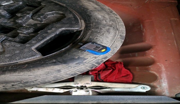 2017 Maruti Vitara Brezza ZDI, Diesel, Manual, 1,11,781 km, tyre