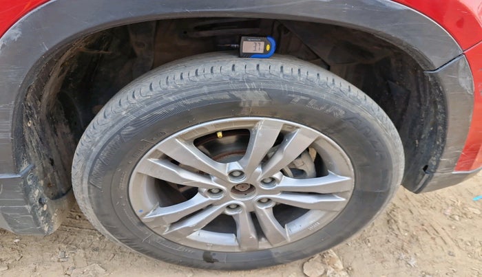 2017 Maruti Vitara Brezza ZDI, Diesel, Manual, 1,11,781 km, tyre