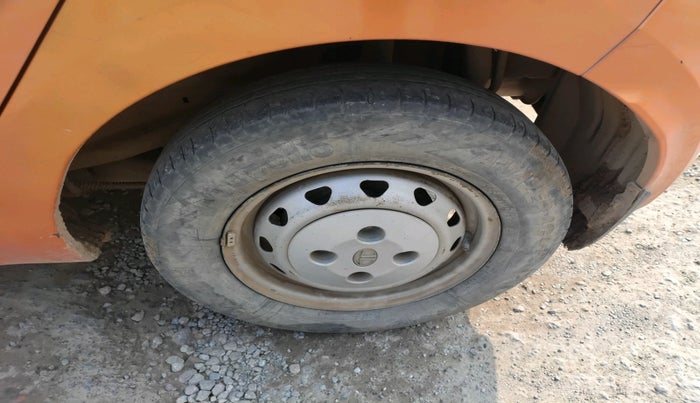 2016 Tata Tiago XM PETROL, Petrol, Manual, 1,47,620 km, tyre