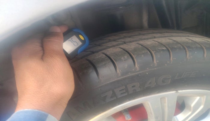 2018 Tata Tiago XZA PETROL, Petrol, Automatic, 42,081 km, tyre