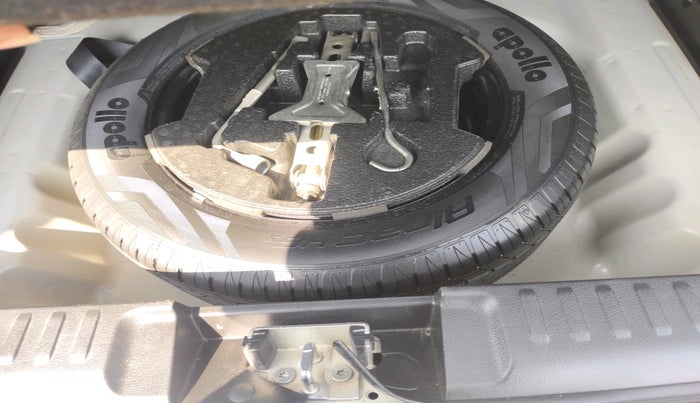 2020 Maruti Vitara Brezza ZXI PLUS, Petrol, Manual, 1,01,523 km, tyre