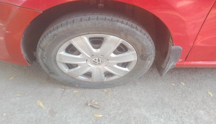 2019 Volkswagen Polo TRENDLINE 1.0L, Petrol, Manual, 17,441 km, tyre