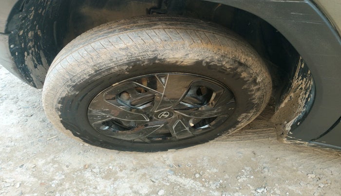 2024 Tata PUNCH ADVENTURE MT CNG , Petrol, Manual, 11,865 km, tyre