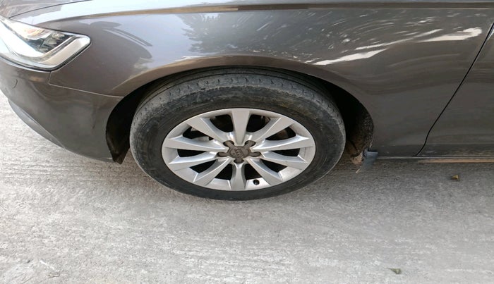 2013 Audi A6 2.0 TDI PREMIUM, Diesel, Automatic, 60,746 km, tyre